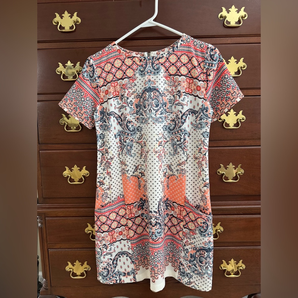 Abercrombie pink pattern shift dress